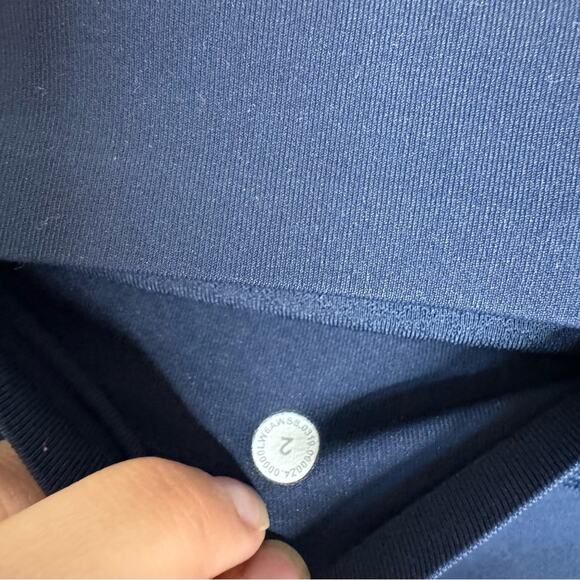 Lululemon Time To Sweat Crop 23" True Navy Full On Luxtreme Pockets Size 2 - Picture 6 of 6